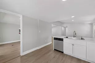 Huckleberry Ln, Sacramento, CA 95828 - Photo 20
