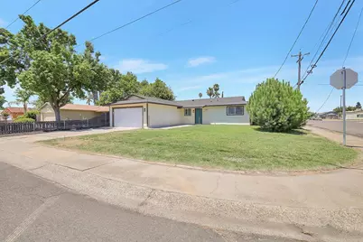 729 E 17th Street, Marysville, CA 95901 - Photo 4