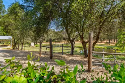 7845 Jeannie Court, Loomis, CA 95650 - Photo 2