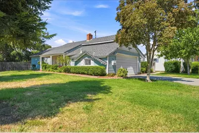 4951 Southeast Parkway, Sacramento, CA 95823 - Photo 2