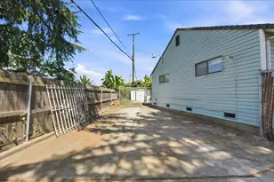 4951 Southeast Pkwy, Sacramento, CA 95823 - Photo 28