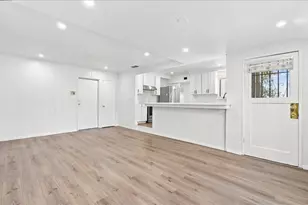 4951 Southeast Pkwy, Sacramento, CA 95823 - Photo 14