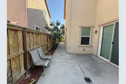2217 Novi Drive, Riverbank, CA 95367 - Photo 8