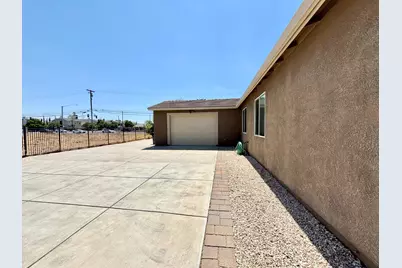 6407 Elder Creek Road, Sacramento, CA 95824 - Photo 38