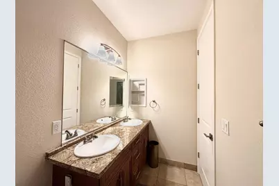 6407 Elder Creek Road, Sacramento, CA 95824 - Photo 18