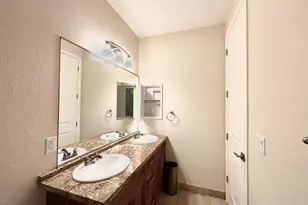 6407 Elder Creek Rd, Sacramento, CA 95824 - Photo 18