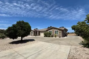6407 Elder Creek Rd, Sacramento, CA 95824 - Photo 6