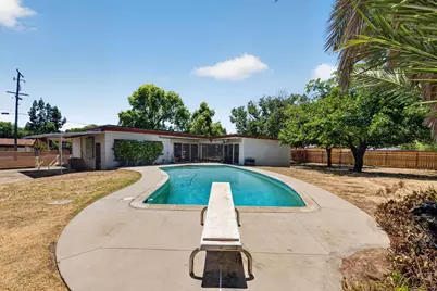 4535 E Fairmont Ave, Fresno, CA 93726 - Photo 26