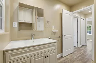 5905 65th St, Sacramento, CA 95824 - Photo 20