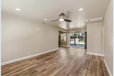 5905 65th Street, Sacramento, CA 95824 - Photo 6