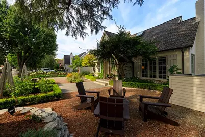 923 Magnolia Avenue, Modesto, CA 95350 - Photo 8