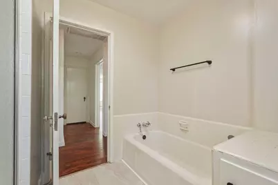 206 S Fairmont Avenue, Lodi, CA 95240 - Photo 40