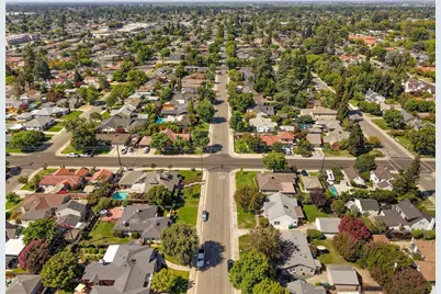206 S Fairmont Avenue, Lodi, CA 95240 - Photo 16