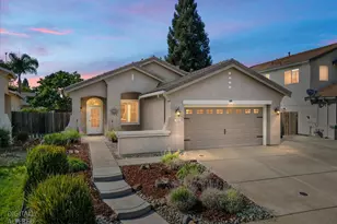 1495 Whitstable Dr, Roseville, CA 95747 - Photo 2