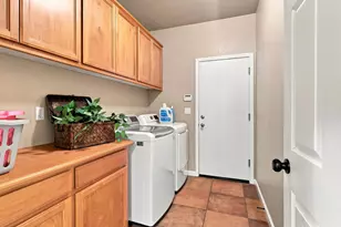 1092 Heartland Dr, Manteca, CA 95337 - Photo 34