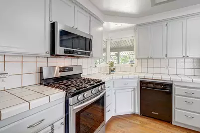 7162 Palace Circle, Fair Oaks, CA 95628 - Photo 18