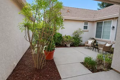 9209 Brigantine Court, Elk Grove, CA 95758 - Photo 6