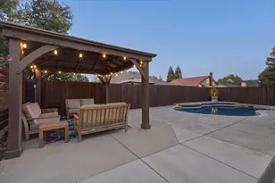 6715 Ashington Way, Elk Grove, CA 95758 - Photo 32