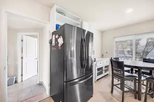 5673 James Wy, Sacramento, CA 95822 - Photo 14