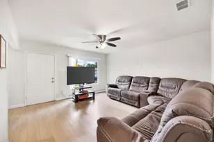 5673 James Wy, Sacramento, CA 95822 - Photo 6