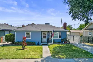 165 N Bryan Ave, Oakdale, CA 95361 - Photo 1