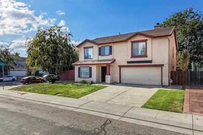 2047 Sandpebble Street, Stockton, CA 95206 - Photo 2