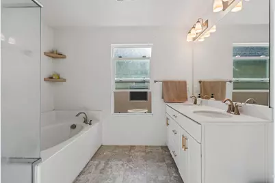 1765 W Woodward Avenue, Manteca, CA 95337 - Photo 28