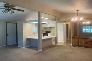 Chantilly Ln, Sacramento, CA 95828 - Photo 4