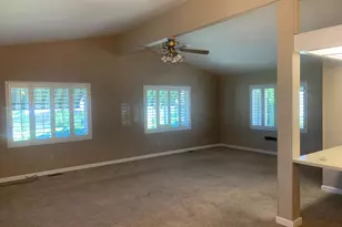Chantilly Ln, Sacramento, CA 95828 - Photo 2