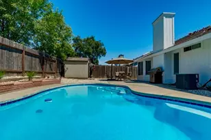 437 Silver Crest Cir, Rio Linda, CA 95673 - Photo 2