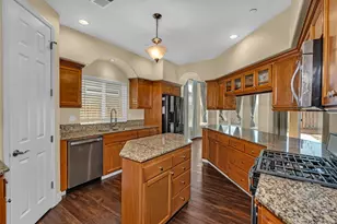 1525 Greenwich Dr, Los Banos, CA 93635 - Photo 12