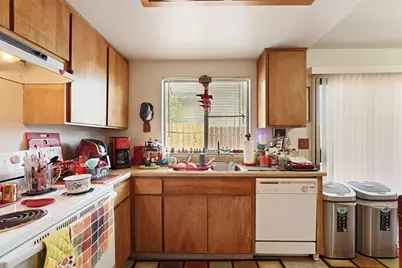 359 Barrington Way, Lodi, CA 95240 - Photo 22