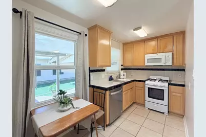 327 J Street, Davis, CA 95616 - Photo 12