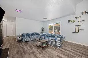 7321 Calvin Dr, Citrus Heights, CA 95621 - Photo 10