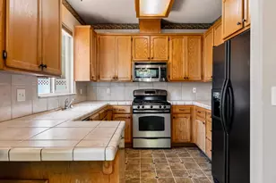 1878 Bedford Dr, Chico, CA 95928 - Photo 12