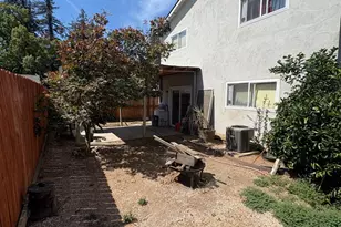 2533 39th St, Sacramento, CA 95817 - Photo 20