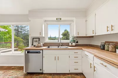13748 Marin Place, Grass Valley, CA 95949 - Photo 8