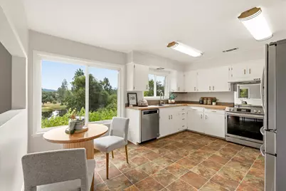 13748 Marin Place, Grass Valley, CA 95949 - Photo 6