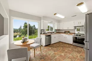 13748 Marin Pl, Grass Valley, CA 95949 - Photo 6