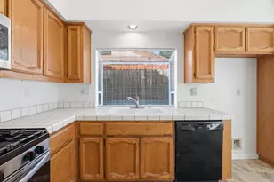 1009 Killarney St, Roseville, CA 95747 - Photo 10