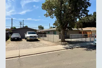 1004 Middlecoff Avenue, Modesto, CA 95351 - Photo 1
