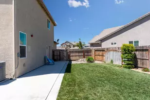 1856 Morro Ct, Los Banos, CA 93635 - Photo 36