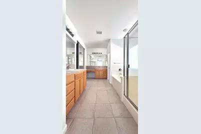 1952 Lonnie Beck Way, Stockton, CA 95209 - Photo 18