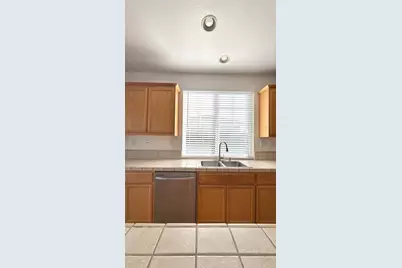 1952 Lonnie Beck Way, Stockton, CA 95209 - Photo 6