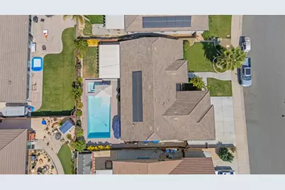 784 Aparicio Way, Galt, CA 95632 - Photo 6