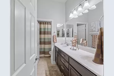 784 Aparicio Way, Galt, CA 95632 - Photo 32