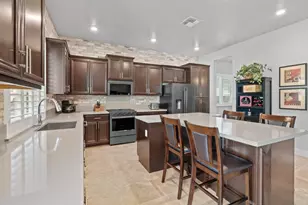 784 Aparicio Way, Galt, CA 95632 - Photo 24