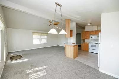 Jackson Avenue #154, Escalon, CA 95320 - Photo 14