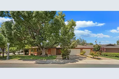 1101 W Oak Street, Lodi, CA 95240 - Photo 1
