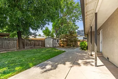 158 E Coolidge Avenue, Modesto, CA 95350 - Photo 12